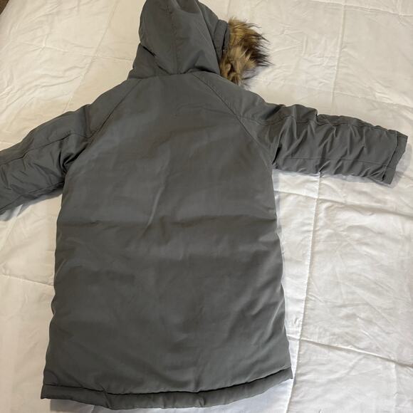 NWT Cat & Jack Parka Jacket Kids Faux Fur Hood Warm Winter Coat Flawed XS 4/5 - Picture 2 of 9